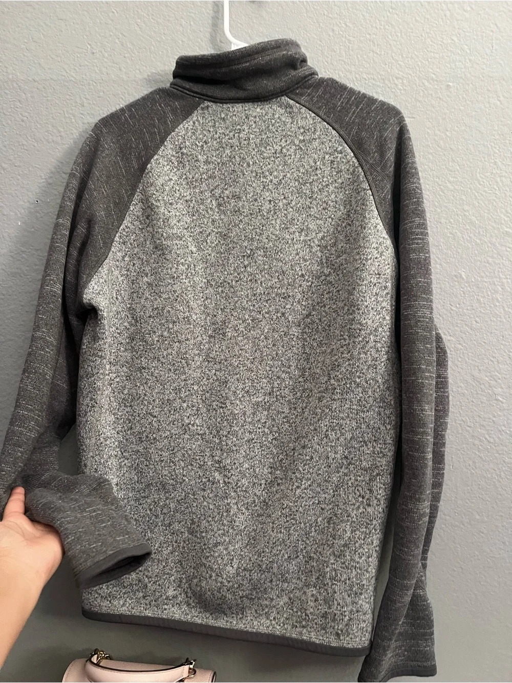 Patagonia Men’s Gray Two-Tone Half-Zip Fleece Pullover